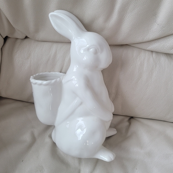 Large Rabbit Planter New w/Tags - Picture 9 of 10